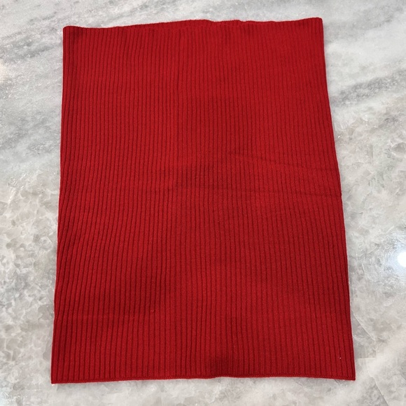 IMAN 2PC Scarlet Sage Red Sweater with (separate) Infinity Ribbed Scarf - Picture 11 of 12